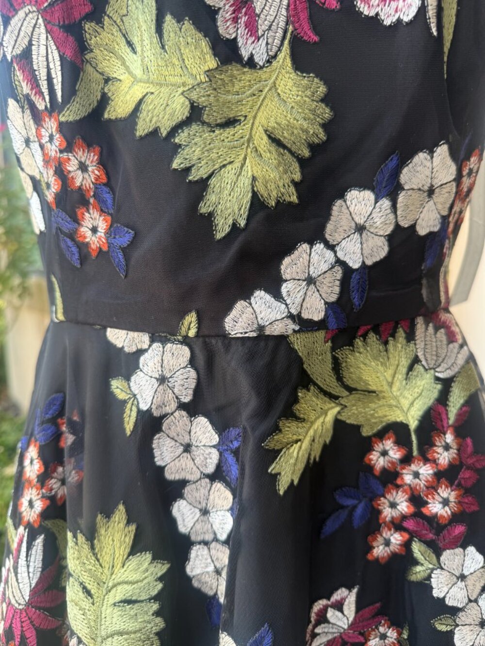 Tahari Arthur Levine Embroidered Fit & Flare dress, size 10 - Picture 10 of 10